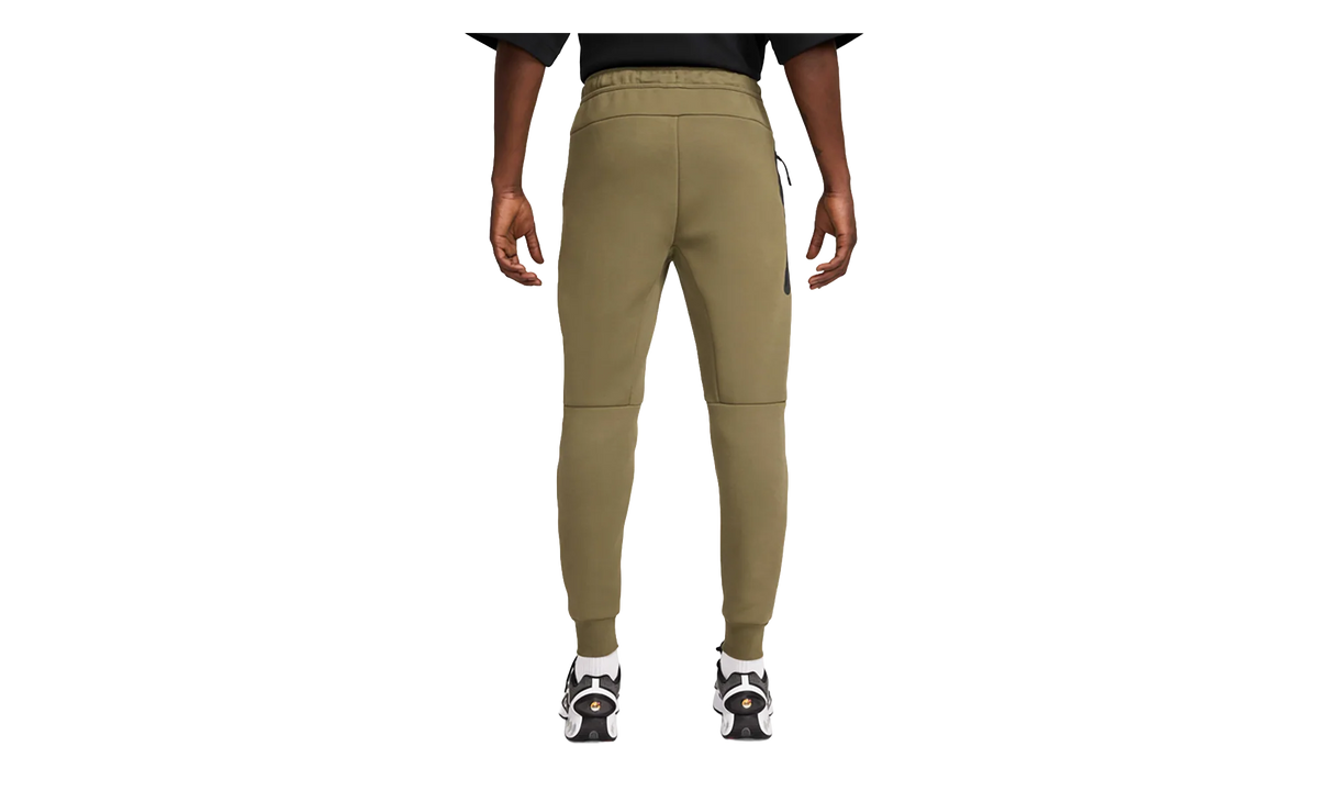 Tech Fleece Joggers "Medium Olive / Light Army / Black" HV0959 222