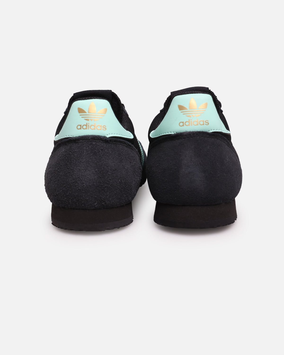 R71 Black/Mint