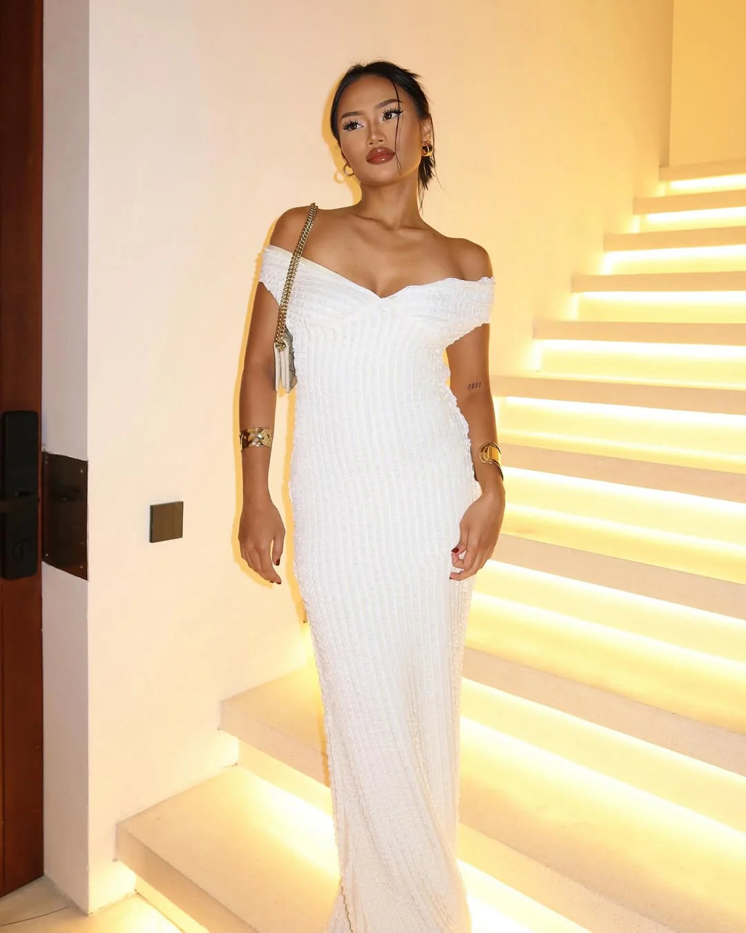 Eliana – Elegant backless maxi dress