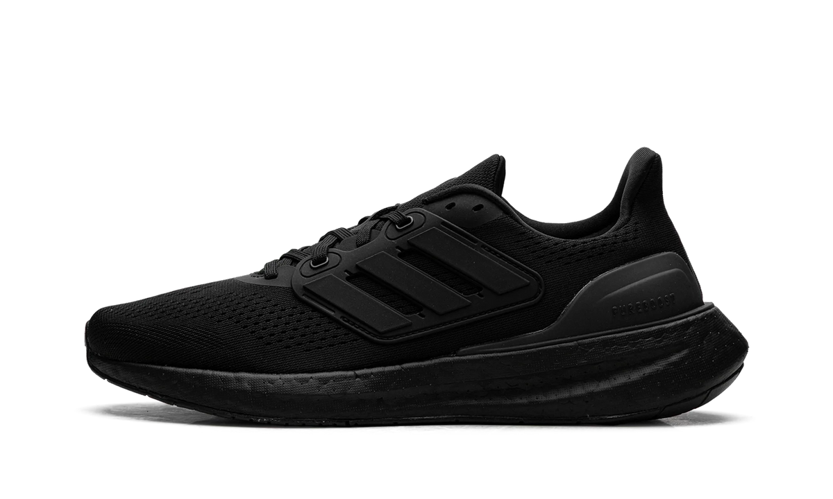 Pureboost 23 "Core Black" IF2375