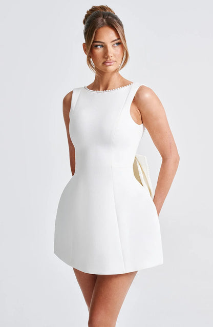 Eleanor - Timeless Elegance with Bow Detail