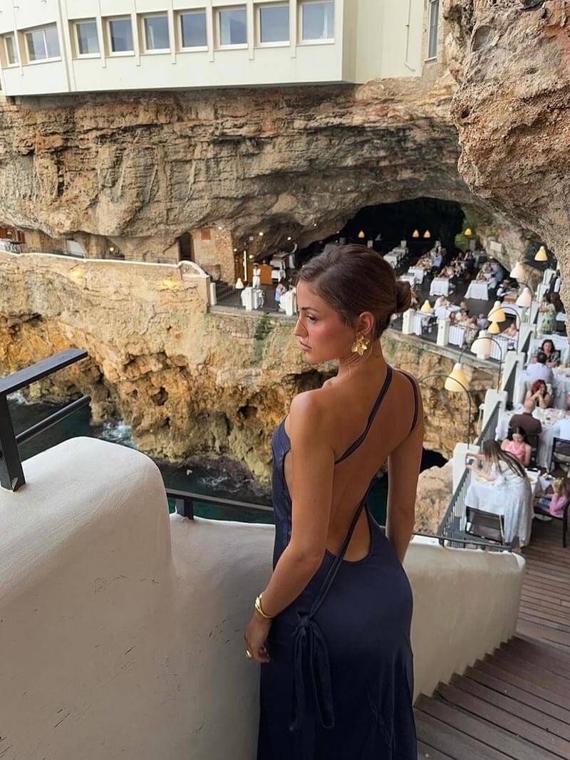 Evoris – One-Shoulder Backless Maxi Dress