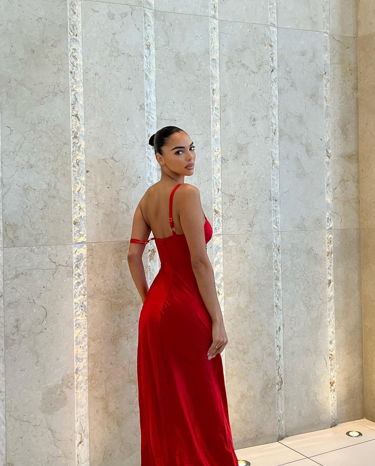 Kelsey Midi Dress - Red