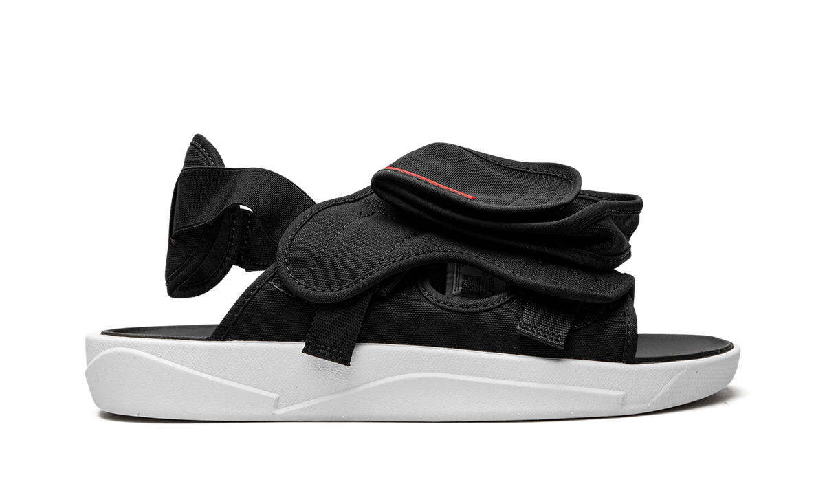 LS Slide "Black / White" CZ0791 006