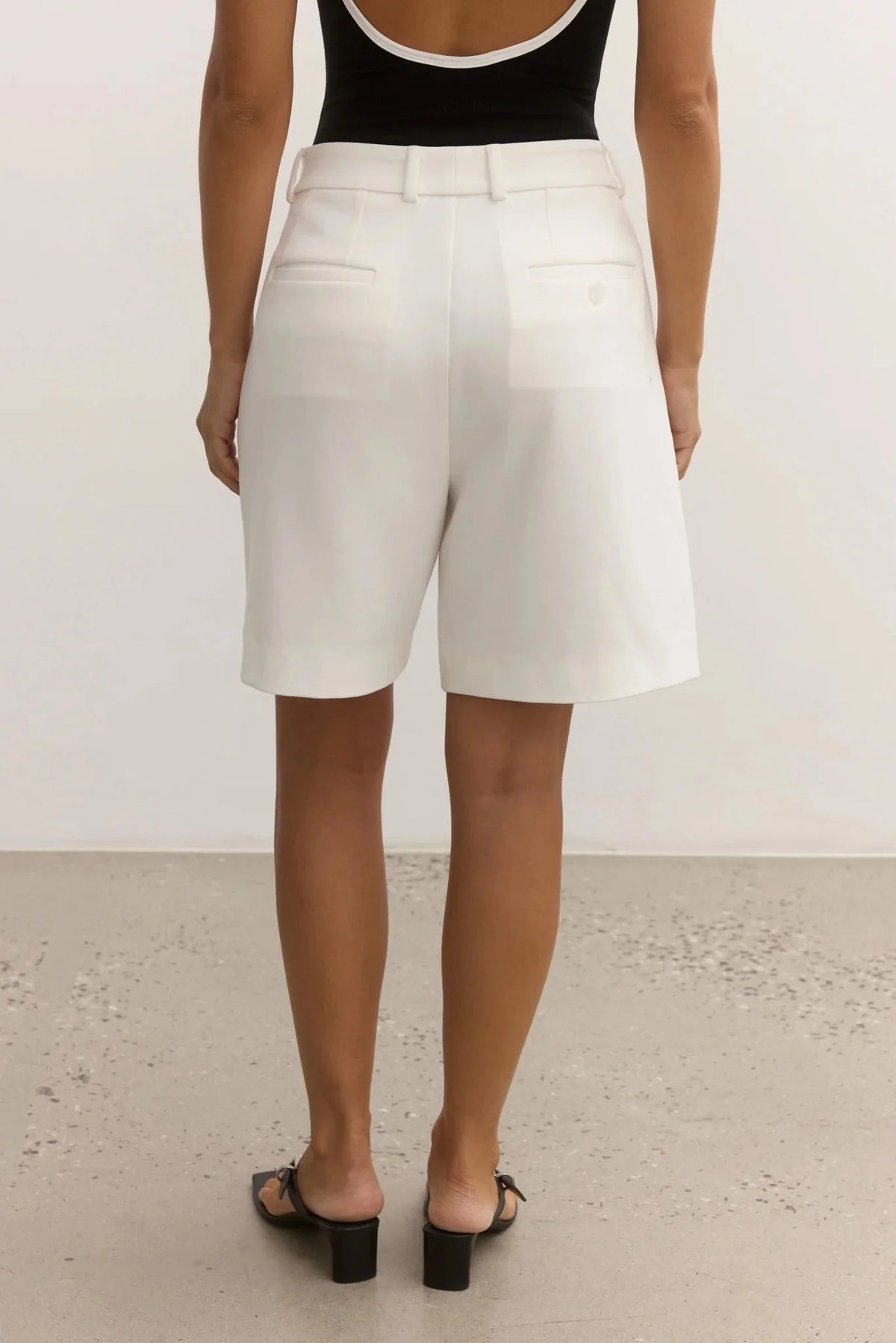 Nico Short - Ivory