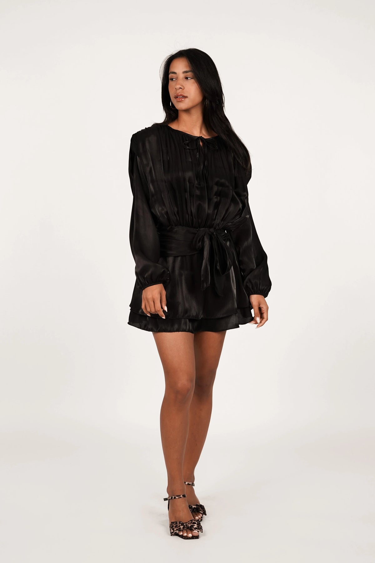Sarelia – Satin Mini Dress