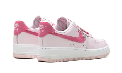 Air Force 1 Low WMNS "Valentine's Day (2026)" IO8755 600