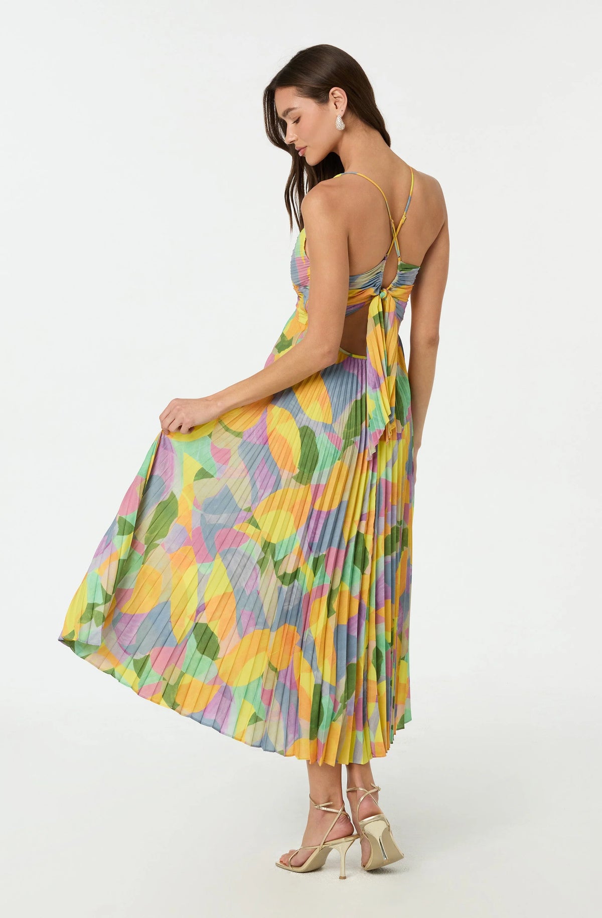 Lisa – Pleated maxi dress with floral print
