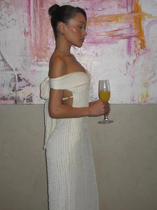 Eliana – Elegant backless maxi dress