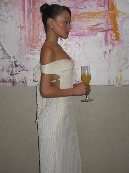 Eliana – Elegant backless maxi dress