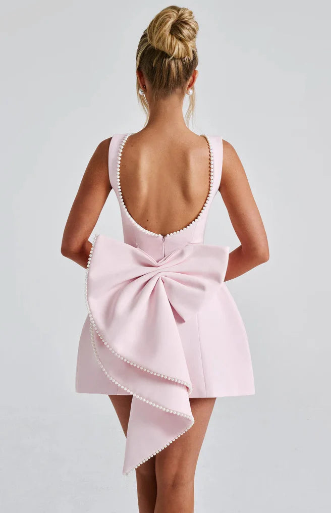 Eleanor - Timeless Elegance with Bow Detail