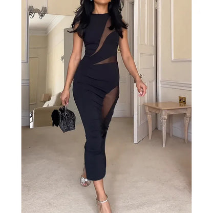 Tyla – Black bodycon dress with cut out details